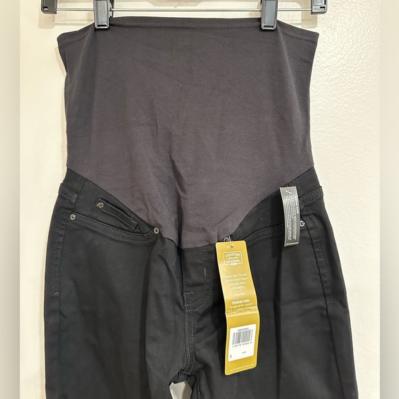 Signature by Levi Strauss & Co. Maternity Skinny Jeans. Women’s Size S. Black - Picture 2 of 4